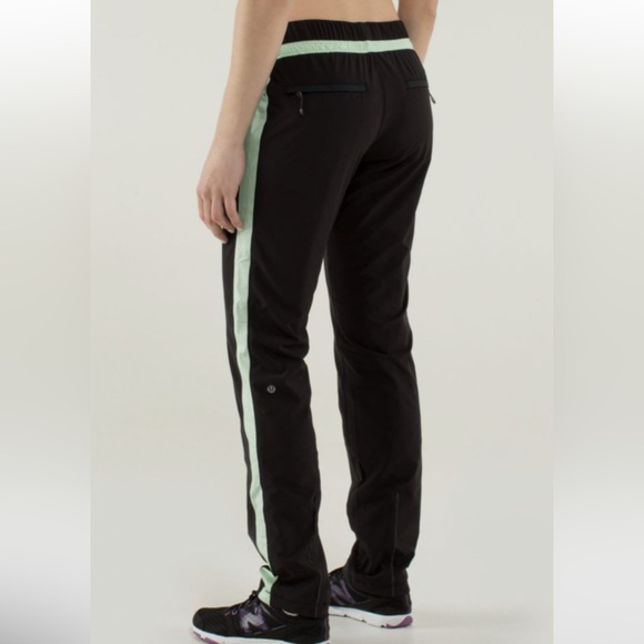 lululemon athletica Pants - Lululemon Athletica Run Bandit Black and Mint Track Pants